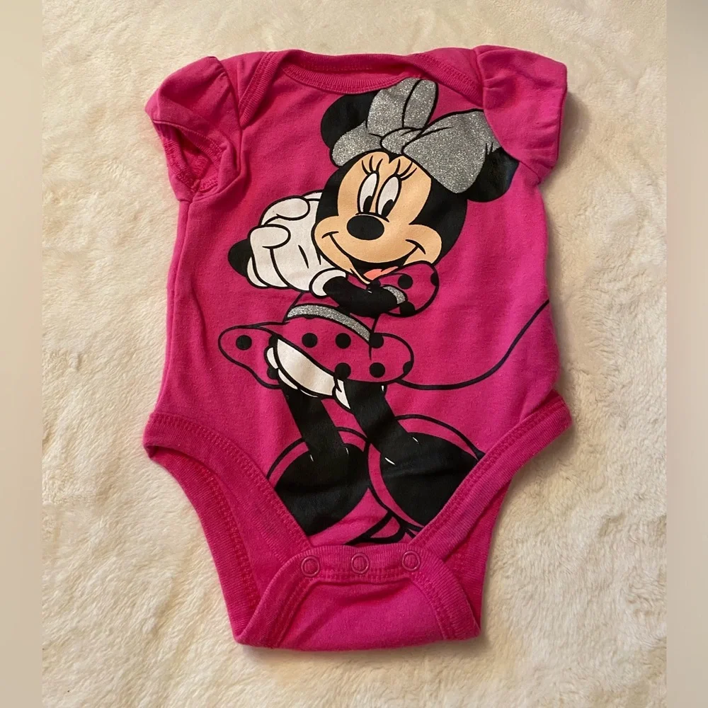 🥰Disney Baby girl onesie size 0-3M🥰